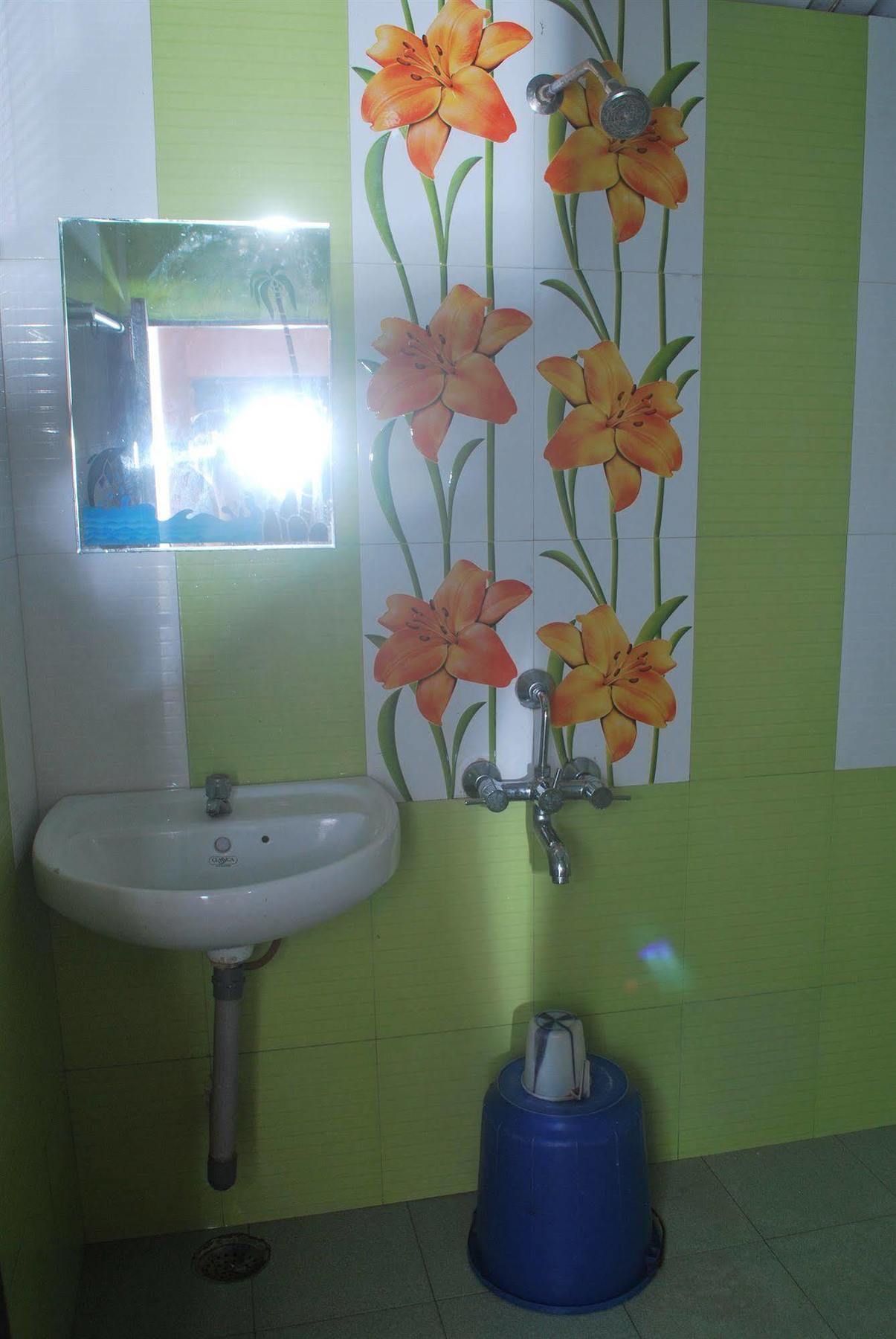 Gabriel Guest House Калангуте Екстериор снимка